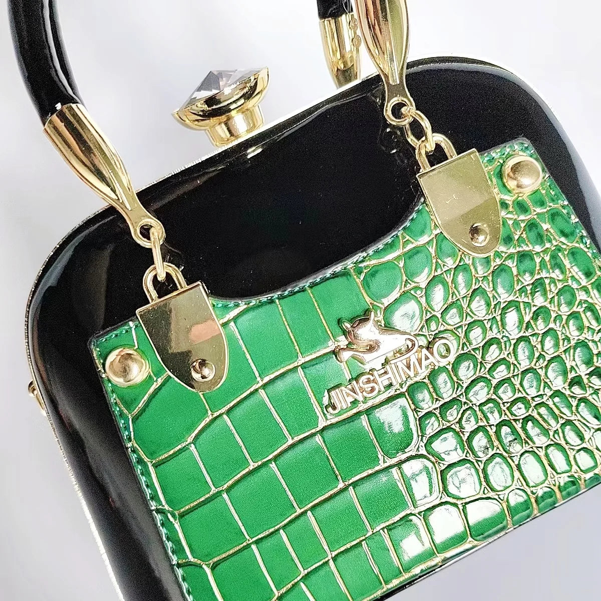 Sc33adcbc3fb6432c9157157a7d5d3711h